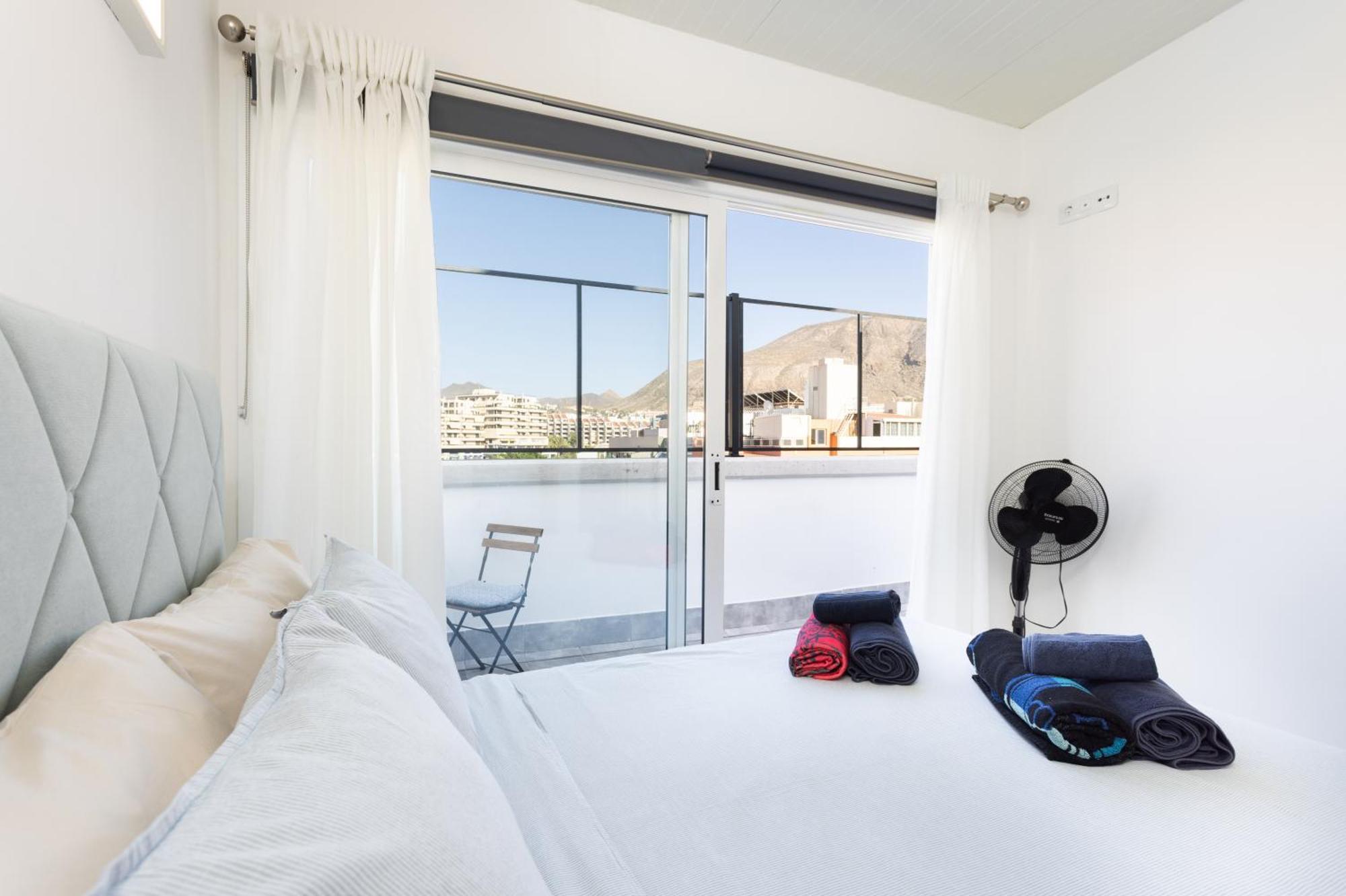 Top New Apartment Center Los Cristianos Arona  Exteriör bild